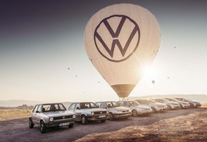 Volkswagen festeja 50 anos do Golf nos céus da Capadócia