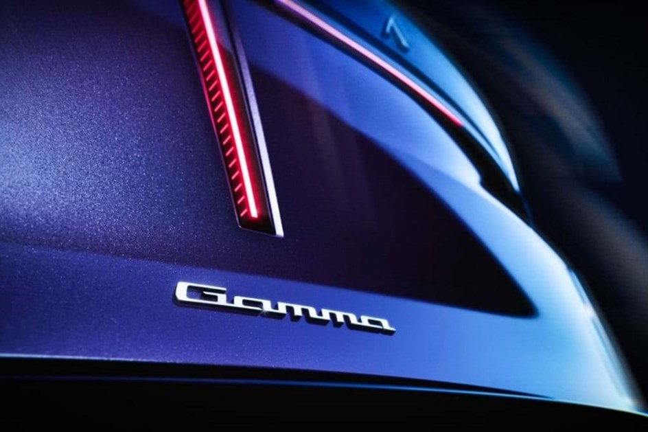 Novo Lancia Gamma já se mostra; produção arranca em 2026