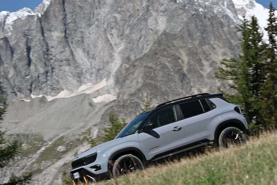 Apto para a aventura: Jeep Avenger 4xe já tem preços