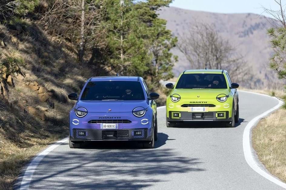 Abarth 600e: um 'crossover' sensual com o poder diabólico do escorpião