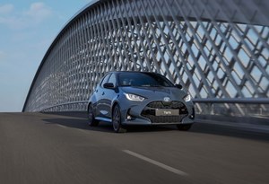 Toyota Yaris Hybrid 130 já é GR Sport com afinações especiais