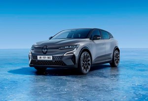 Renault Mégane já é Esprit Alpine; linha Evolution ''suspensa''