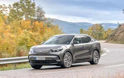 Ford Capri electrizante: 340 cv divertidos para famílias irreverentes