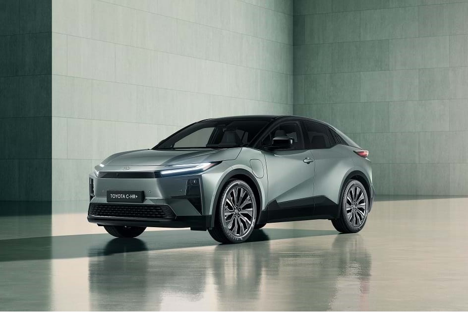 Toyota C-HR passa a eléctrico… mas tão diferente dos ''irmãos'' híbridos!