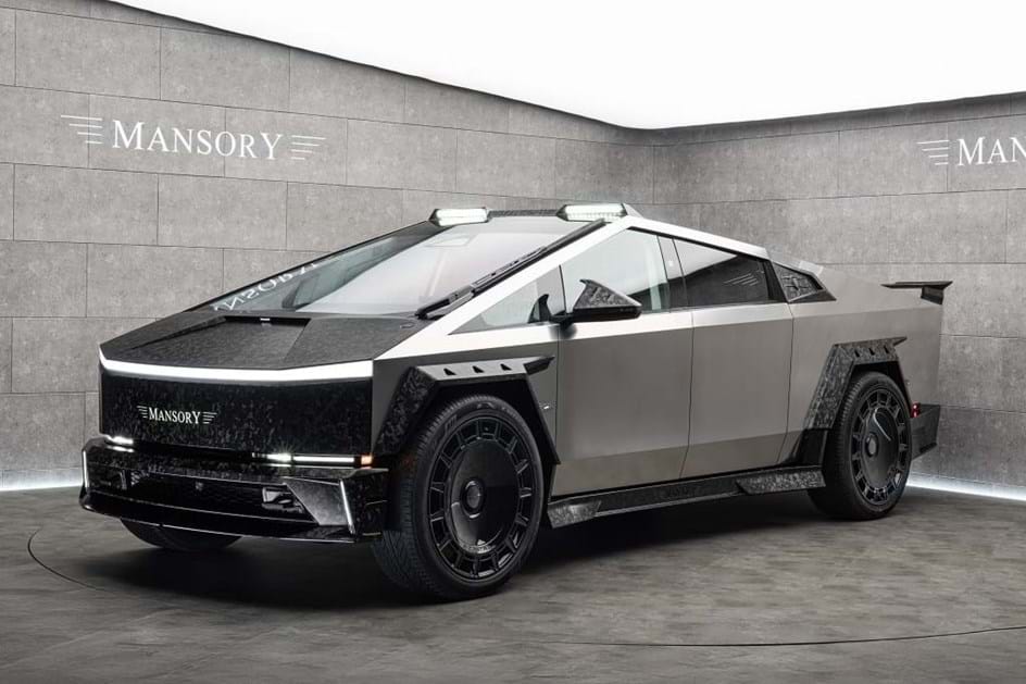 Tesla Cybertruck é agora uma Mansory Elongation militarista