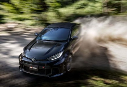 Toyota GR Yaris reafinado ganha travão de mão vertical para o 'drift'!