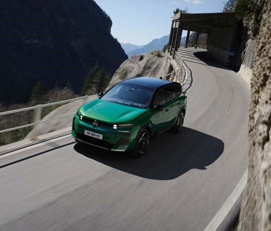 Sempre electrificado: Citroën C5 Aircross mais familiar do que nunca