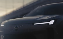Novo Volvo XC70 em modo híbrido 'plug-in' com 165 km eléctricos