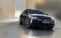 DS 4 passa a N.º 4 e estreia E-Tense com 450 km eléctricos
