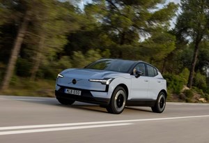 Volvo EX30 mais barato com nova linha Essential