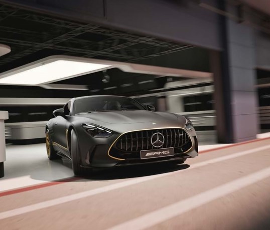 Mercedes-AMG GT 63 APXGP Edition celebra 'F1' com Brad Pitt