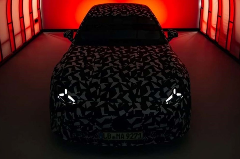 Mais de 1.000 cv elétricos para super berlina Mercedes-AMG GT
