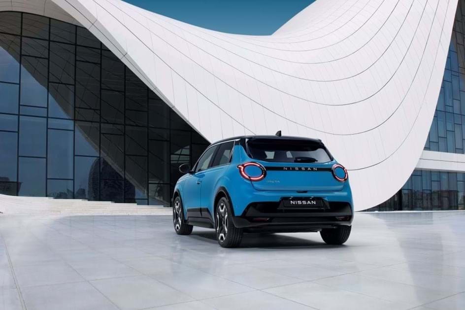 Novo Nissan Micra EV no jogo das diferenças com o R5 E-Tech Electric