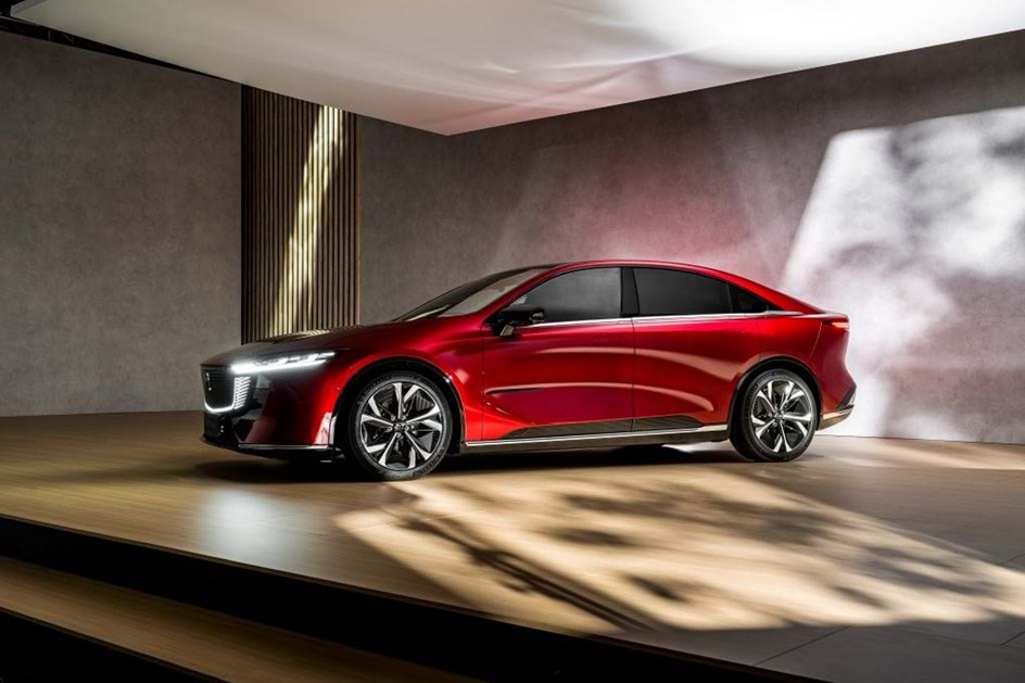 Mazda6e em digressão nacional; reservas abertas e preços definidos