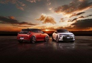 Lancia Ypsilon HF a chegar entre bramidos de elefante