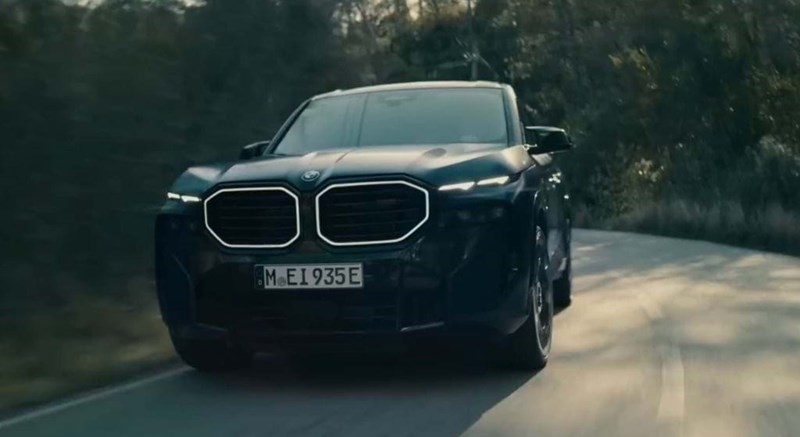 BMW reduz XM a dois; versão de 653 cv ''apagada'' da gama