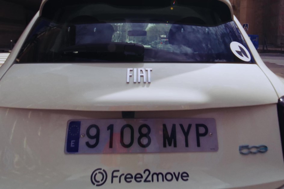 Fiat 500e ''propõe'' recargas eléctricas em menos de cinco minutos