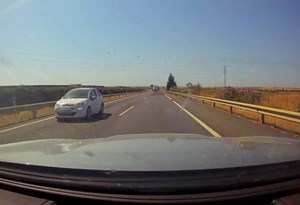 Condutora em contra-mão lança o pânico em auto-estrada espanhola