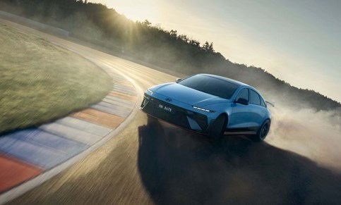 Hyundai Ioniq 6 N: ''foguete'' coreano já ''aterrou'' na Europa
