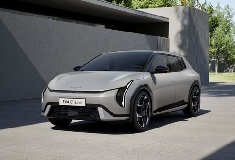 Kia EV4 só chega no Outono mas reservas já estão abertas