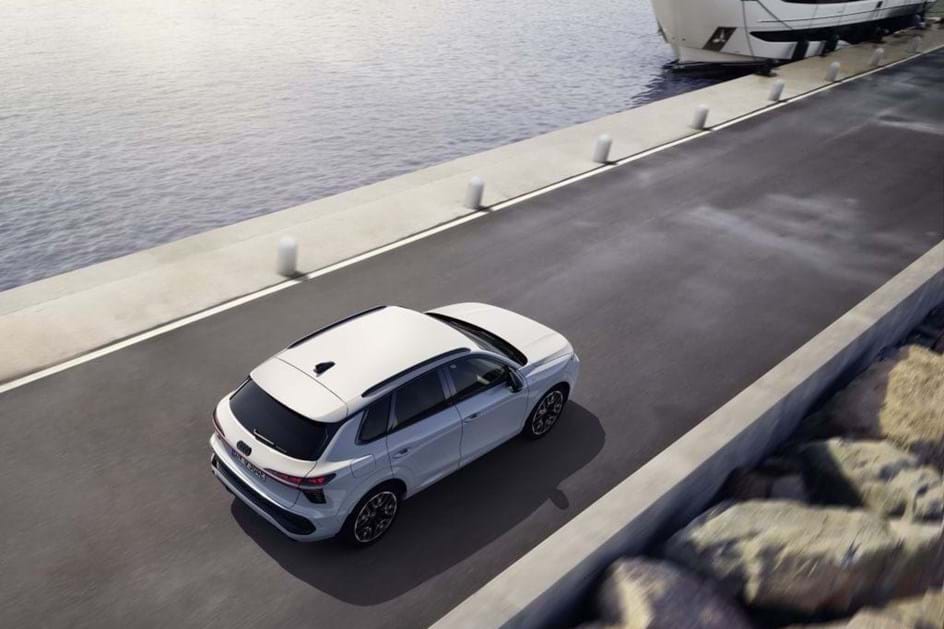 Audi Q3 já tem preços: e-Hybrid com 120 km de autonomia eléctrica