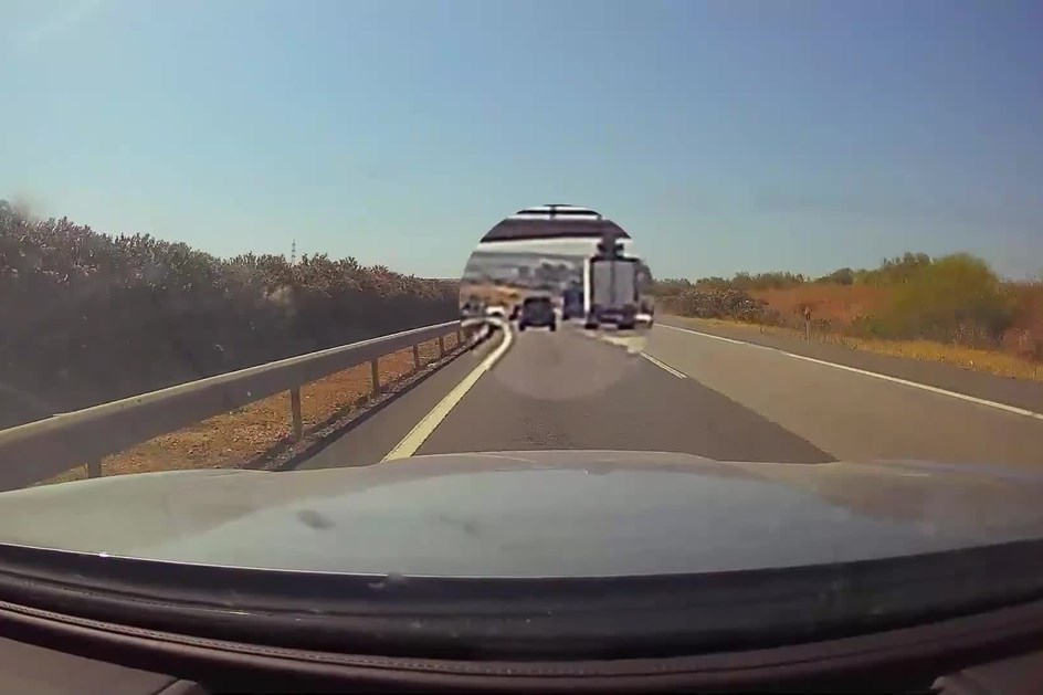 Condutora em contra-mão lança o pânico em auto-estrada espanhola