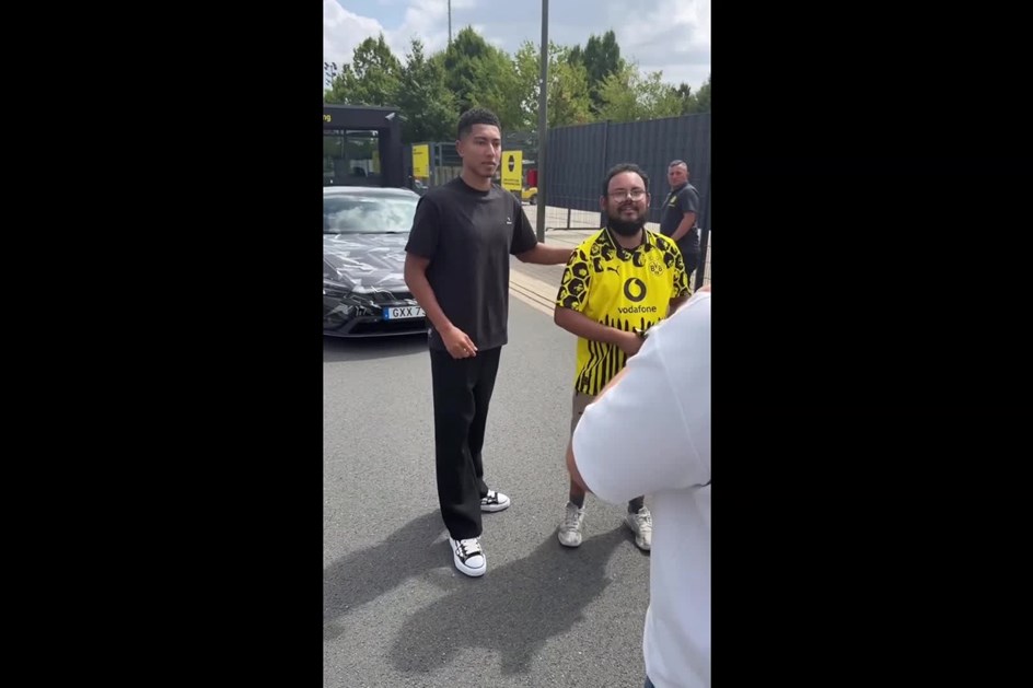 Borussia Dortmund: Bellingham já ''gozou'' 880 cv do Polestar 5 