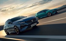Peugeot 308 ganha mais garra; ''eléctrico'' reforça autonomia até 450 km