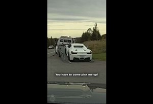 ''Mãe, vem buscar-me, a polícia está a rebocar o meu Ferrari!''