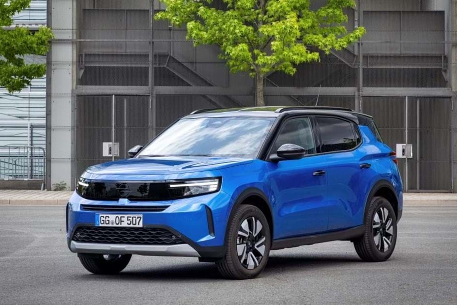 Estilo e polivalência: Opel Frontera Hybrid já tem sete lugares 