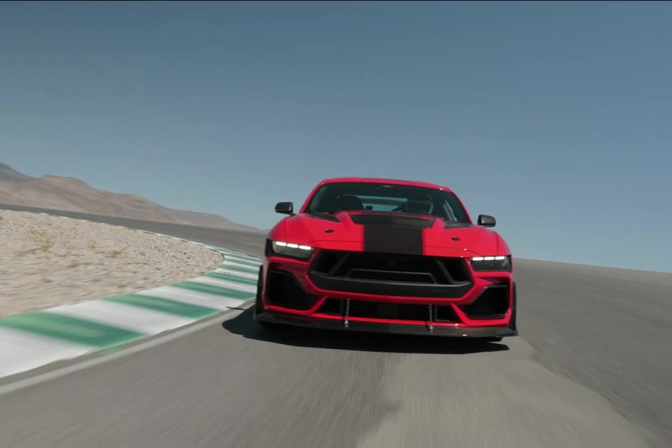 Mais de 850 cv: Super Snake-R é o novo ''veneno'' da Shelby