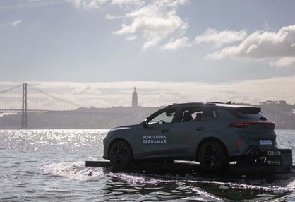 Cupra Terramar ''cortou'' águas do Tejo com Lisboa em pano de fundo