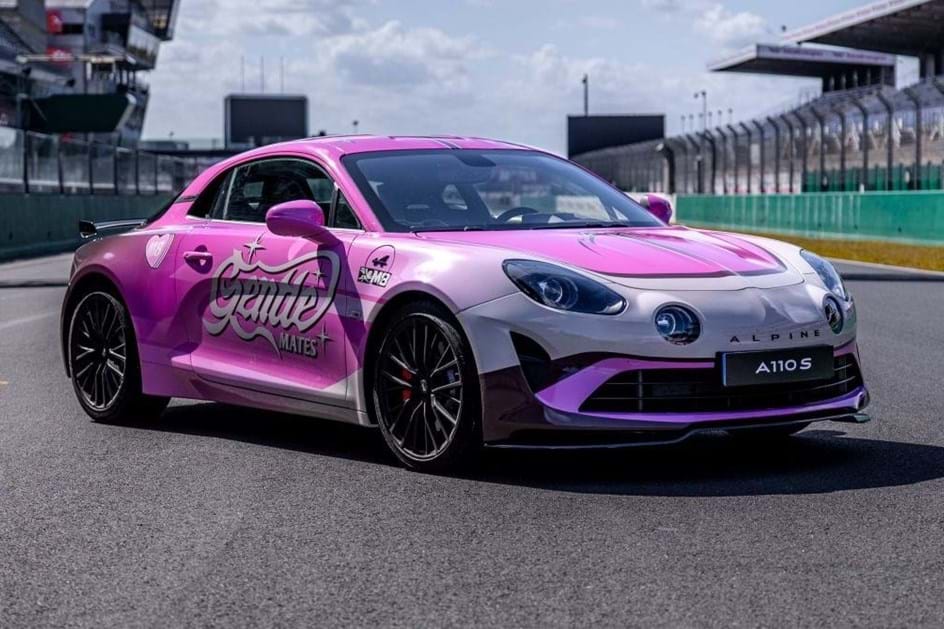 Alpine A110 GTS ''ataca'' mundo dos videojogos em cor-de-rosa