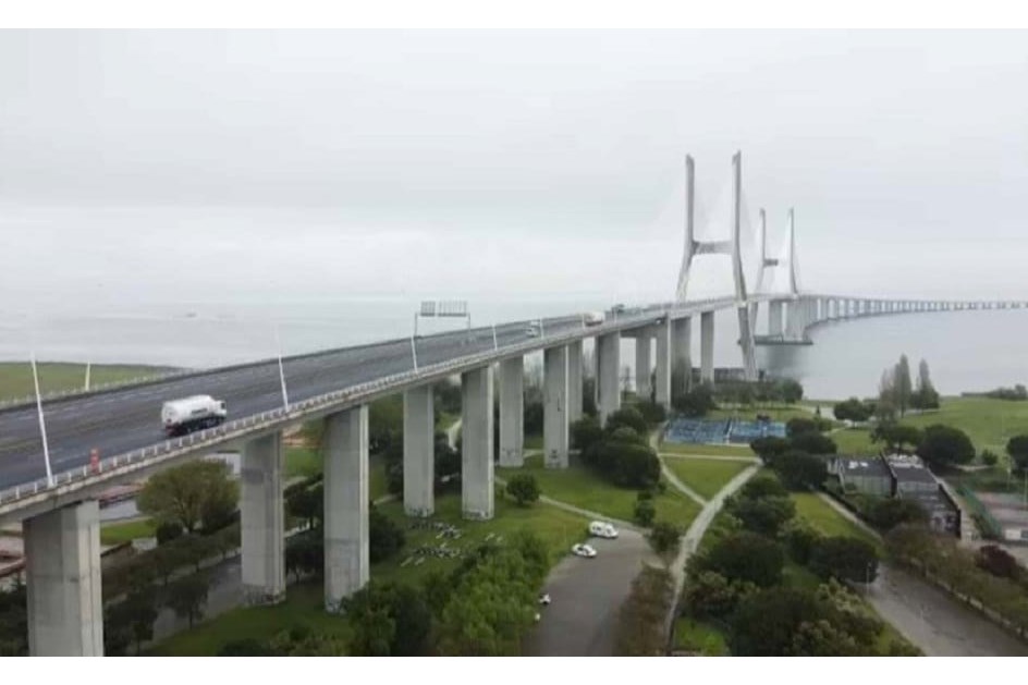 Ponte Vasco da Gama fecha ao trânsito na madrugada de terça-feira