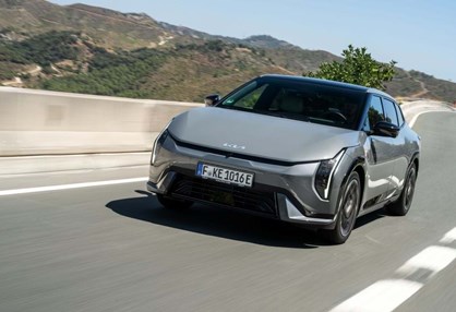 Kia EV4: eficaz na cidade, divertido na estrada