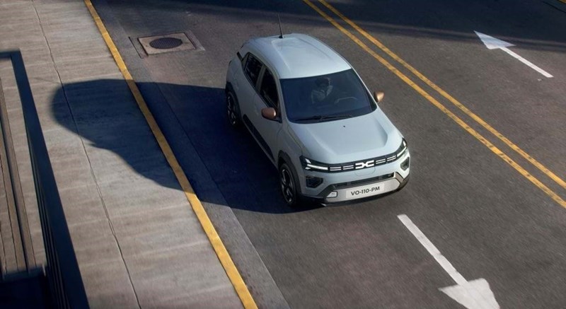 Dacia Spring aumenta potência e reforça mecânica sem mexer no preço