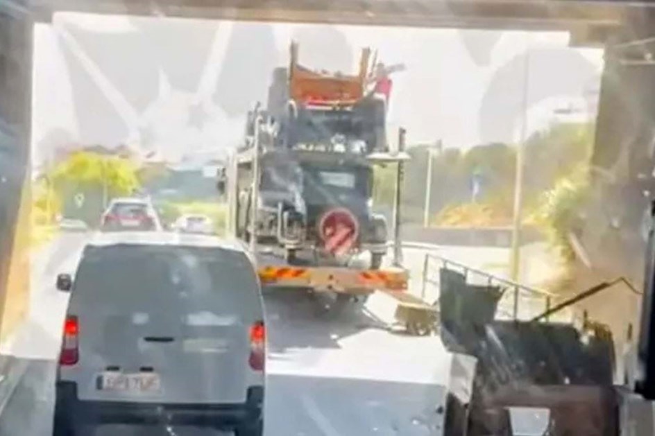 Rolls-Royce de 1920 destruído na Auto-Estrada do Norte