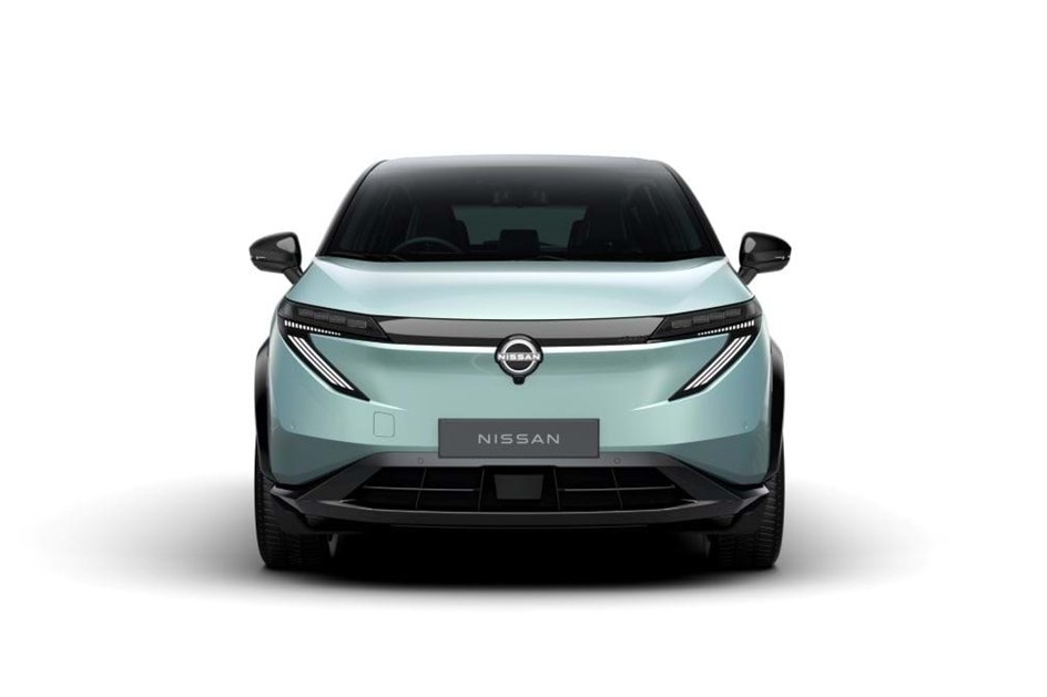 Nissan Ariya ''cola-se'' ao Leaf com visual mais evoluído