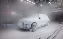 Bater os dentes de frio: Mercedes-Benz GLB em camuflagem gelada