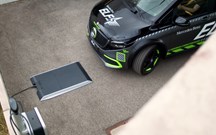 Mercedes-Benz ELF "corre" a 1 MW; bastam 10 minutos para recarregar bateria de 100 kWh