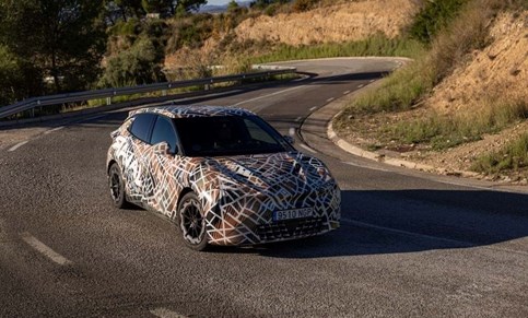 Cupra Raval em fim de testes quer ser um GTI eléctrico perfeito