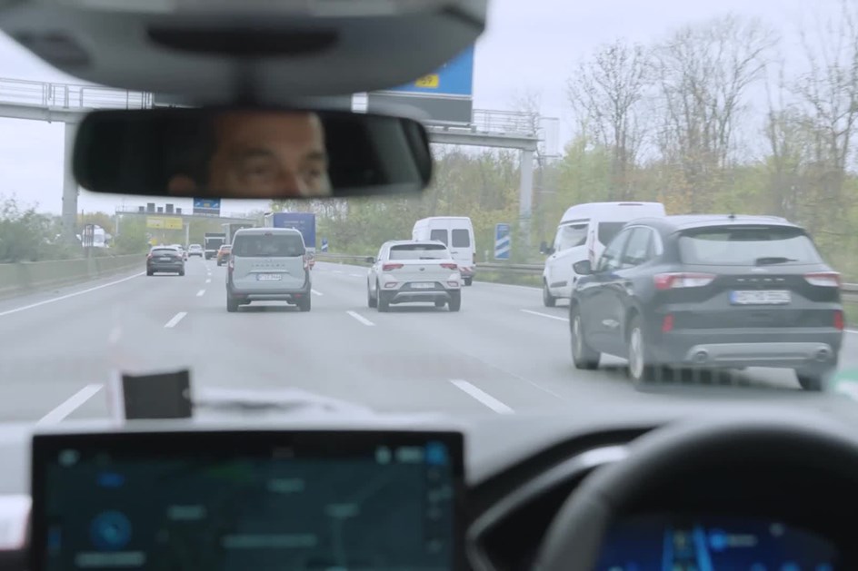 Ford alarga BlueCruise a mais quatro modelos para conduzir sem mãos