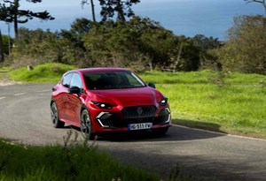 Mitologia grega dá nova vida ao Renault Clio