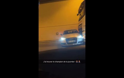 Camião arrasta carro 300 metros sem motorista dar conta