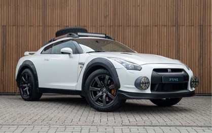 Nissan GT-R inédito: quando o Godzilla é ''atirado'' à lama…