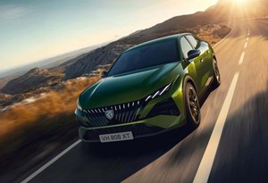 Peugeot 408 ganha nova cara e dá mais potência ao híbrido 'plug-in'