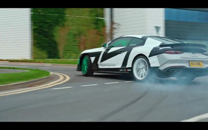 Bentley Supersports em 'drift' total… com Travis Pastrana ao volante!