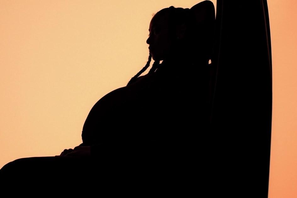 Volvo EX60 quase a estrear promete 810 km eléctricos