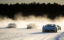 Lamborghini faz da neve um parque de diversões