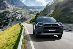 Novo Suzuki Across segue mesmos passos do Toyota RAV4